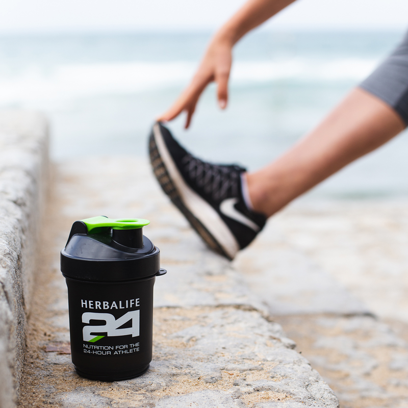 قناني وبلاستيكات